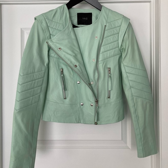 Leather moto jacket - Picture 2 of 3